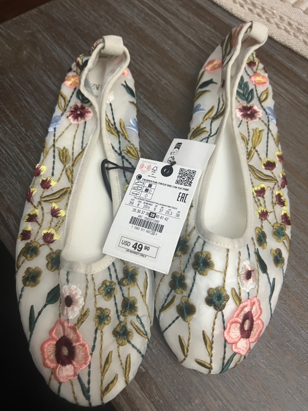 Zara Cream Ballet Flats with Multicolor Floral Embroidery
